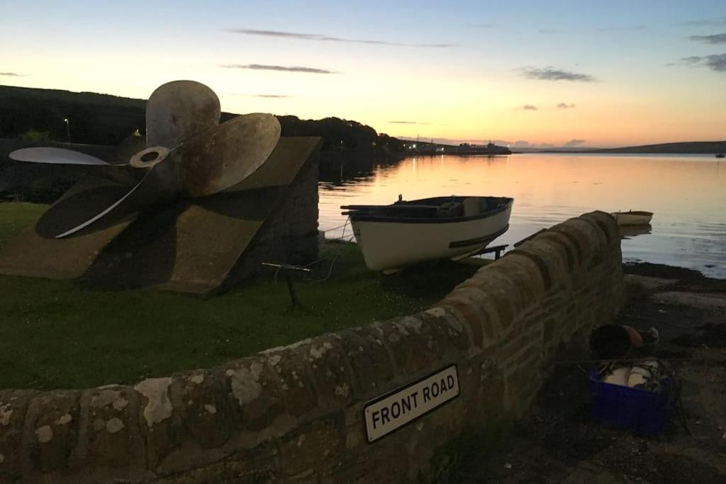 Waterfront Apartment, St Margarets Hope, Orkney Saint Margarets Hope エクステリア 写真