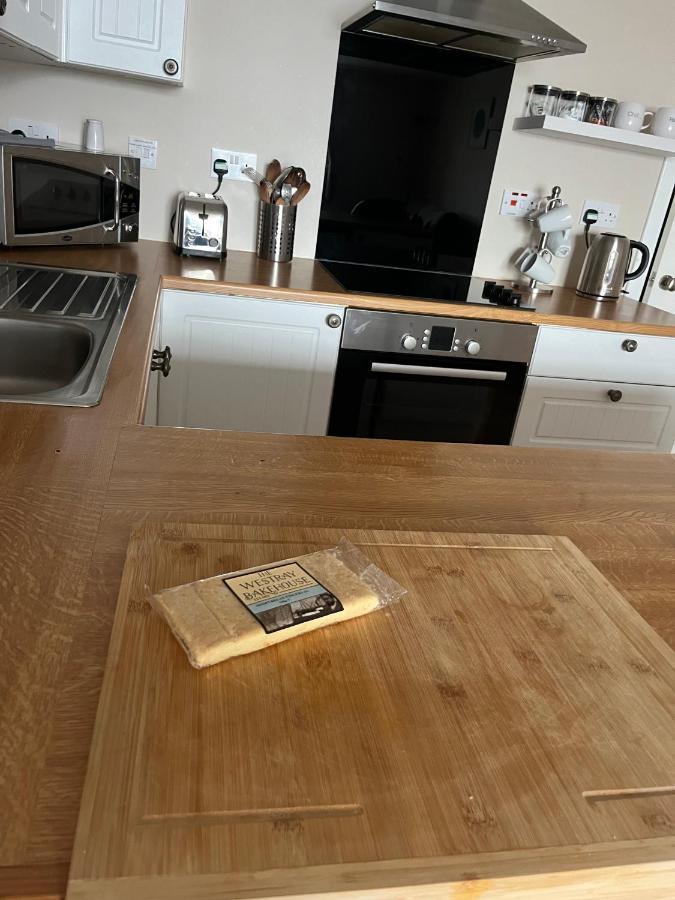 Waterfront Apartment, St Margarets Hope, Orkney Saint Margarets Hope エクステリア 写真